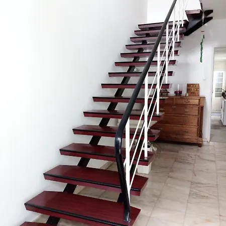 홈스테이 Upstairs Ponta Delgada