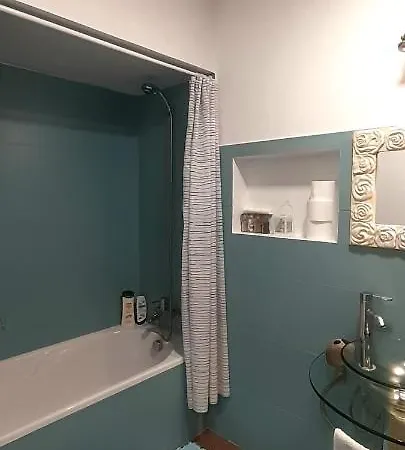 Homestay Upstairs Ponta Delgada (Sao Miguel)